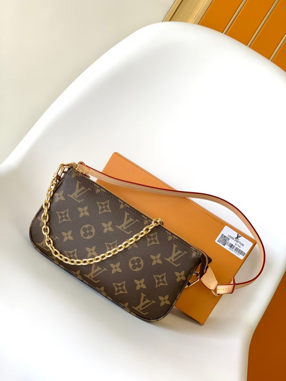 LOUIS VUITTON POCHETTE ACCESSOIRES – authentiek designer item, direct leverbaar bij Mivelia
