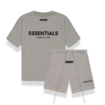 FEAR OF GOD ESSENTIALS DARK OATMEAL SUMMER SET – authentiek designer item, direct leverbaar bij Mivelia