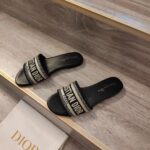 DIOR DWAY BLACK – authentiek designer item, direct leverbaar bij Mivelia