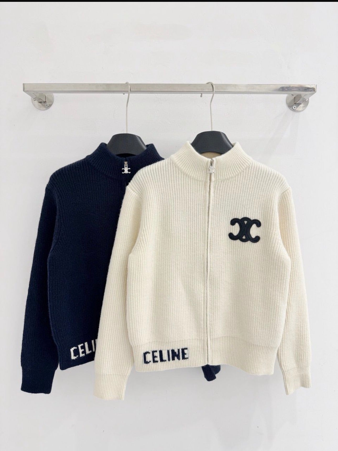 CELINE CARDIGAN – authentiek designer item, direct leverbaar bij Mivelia