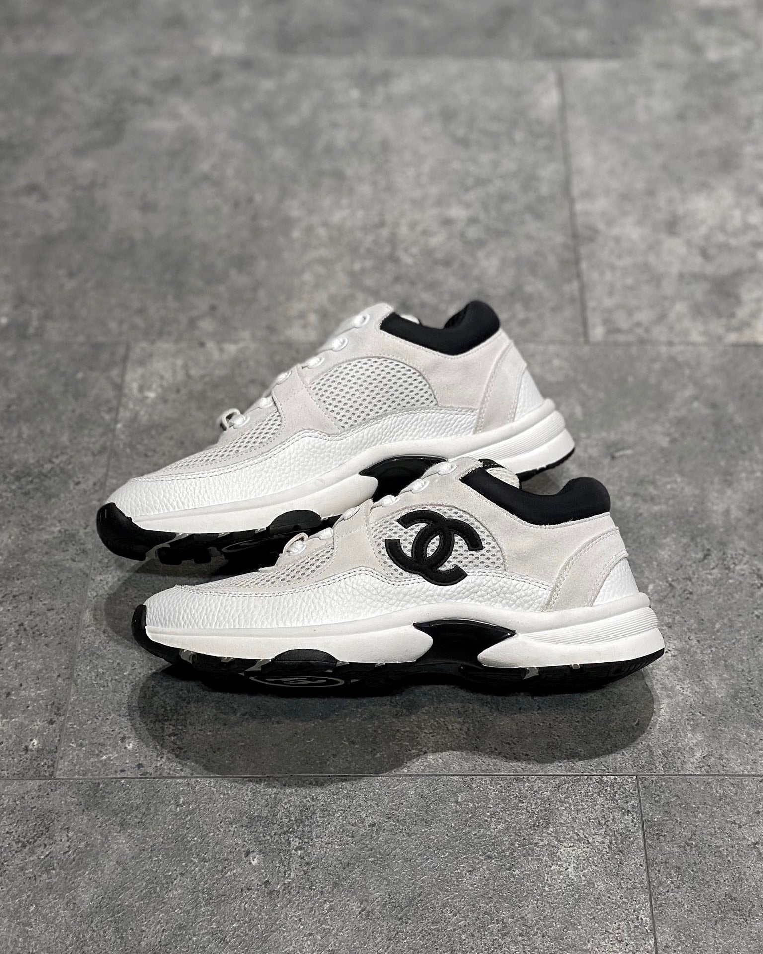 CHANEL SNEAKER – authentiek designer item, direct leverbaar bij Mivelia