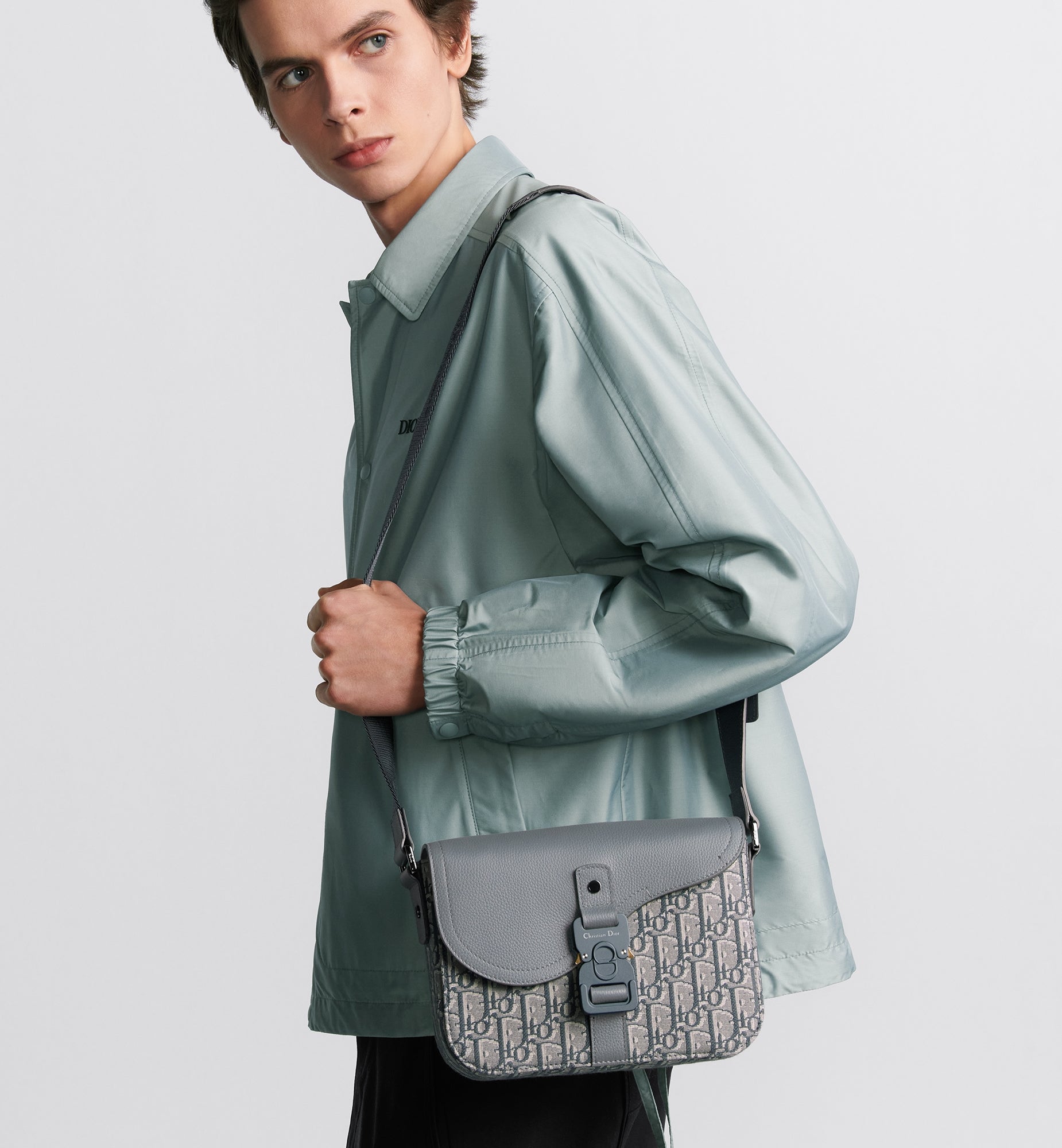 DIOR SMALL SADDLE MESSENGER BAG GREY – authentiek designer item, direct leverbaar bij Mivelia