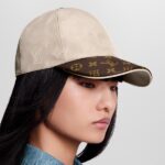 LOUIS VUITTON LV GET READY CAP BEIGE – authentiek designer item, direct leverbaar bij Mivelia