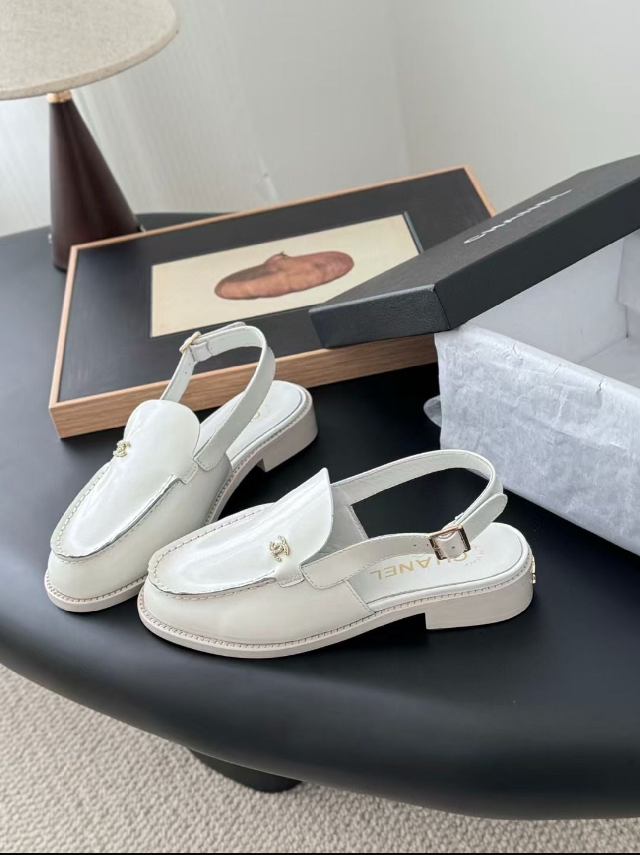 CHANEL OPEN LOAFER WHITE – authentiek designer item, direct leverbaar bij Mivelia
