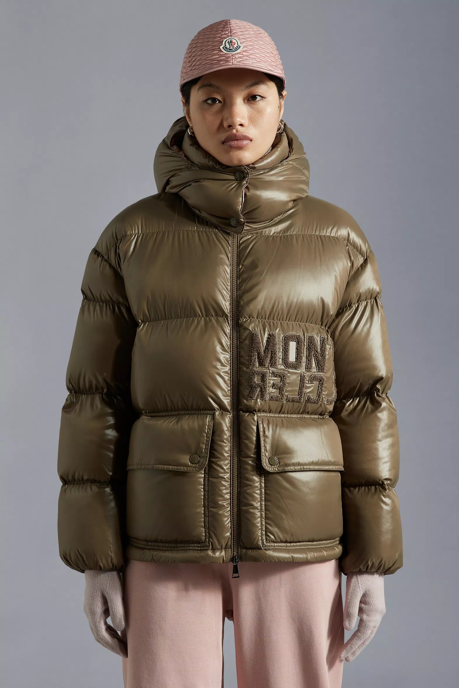 MONCLER ABBAYE BROWN – authentiek designer item, direct leverbaar bij Mivelia