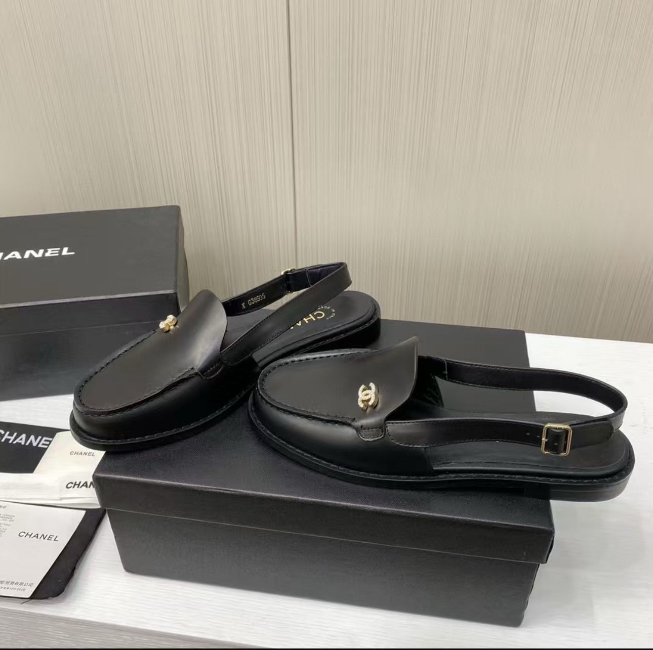 CHANEL OPEN LOAFER BLACK – authentiek designer item, direct leverbaar bij Mivelia